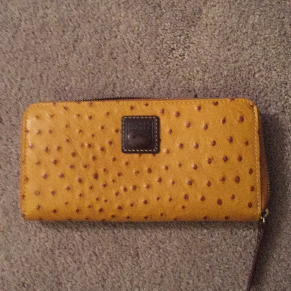 Dooney Bourke